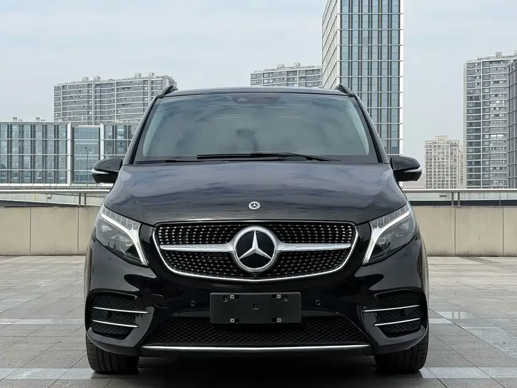 Mercedes-Benz V-Class 2023 из CN, фото 1