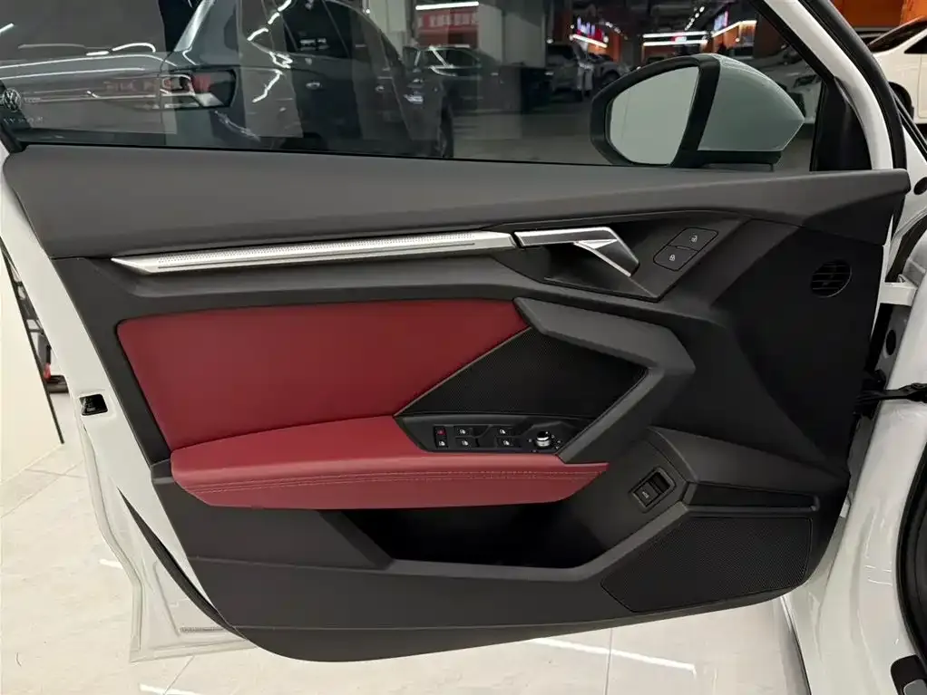 Audi A3 2022 из CN, фото 8
