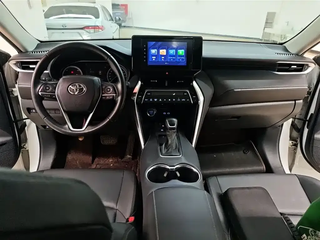 Toyota Venza 2023 из CN, фото 2