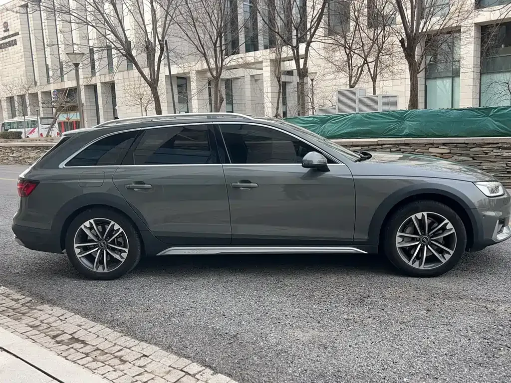 Audi A4 (Import) 2023 из CN, фото 10