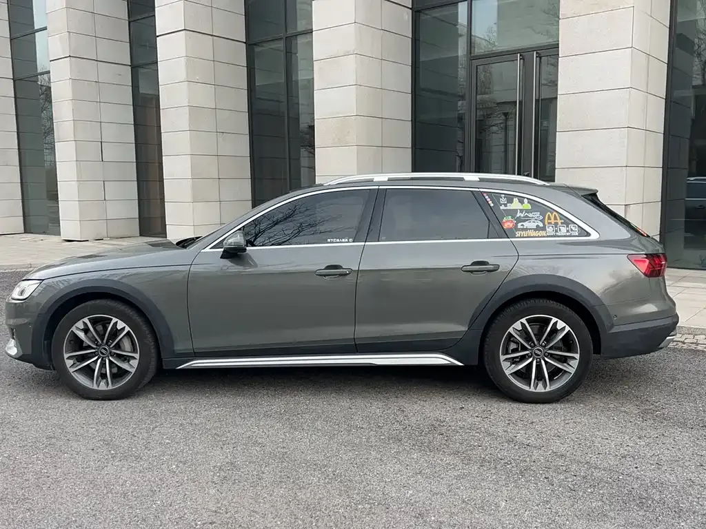Audi A4 (Import) 2023 из CN, фото 5