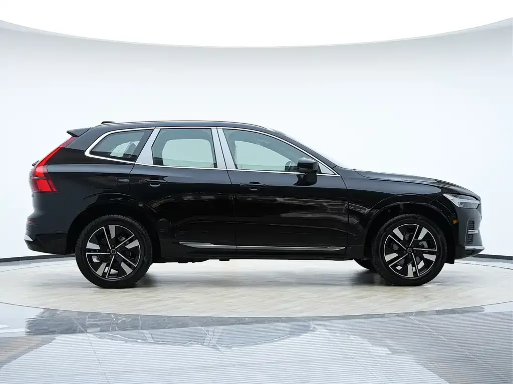 Volvo XC60 2025 из CN, фото 9