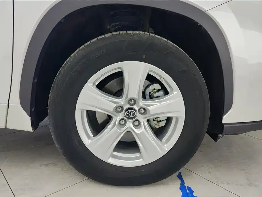 Toyota Highlander 2023 из CN, фото 9