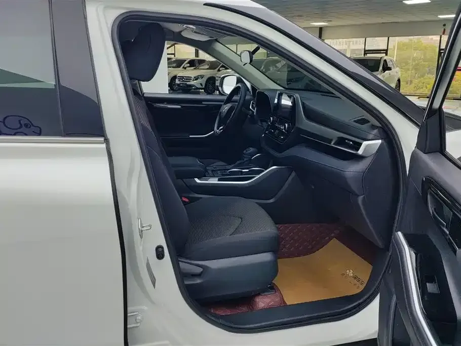 Toyota Highlander 2023 из CN, фото 8