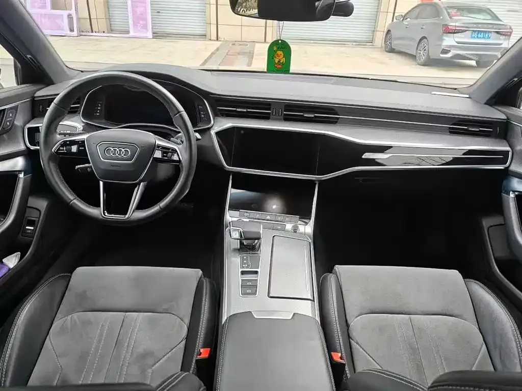 Audi A6L 2021 из CN, фото 5