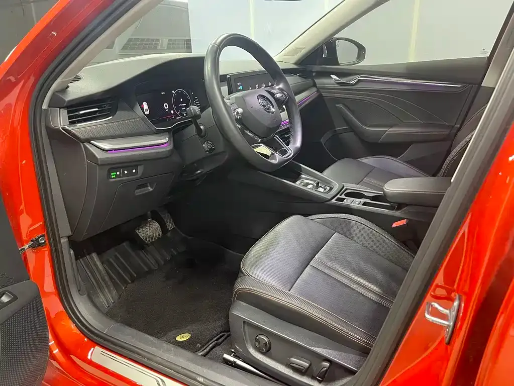 Skoda Octavia 2021 из CN, фото 9