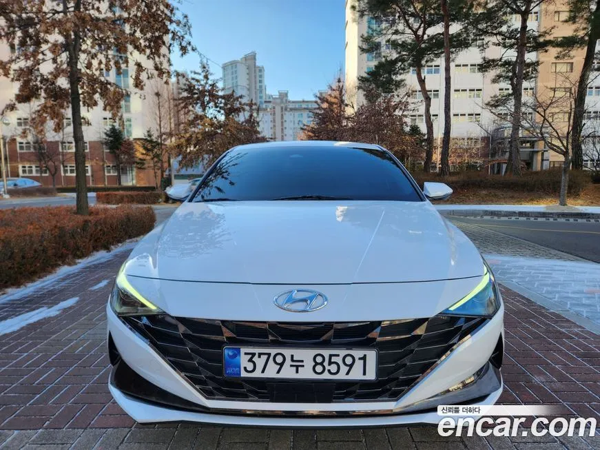 Hyundai AVANTE — фото 1