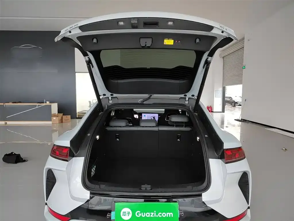 BYD L EV 2025 из CN, фото 8