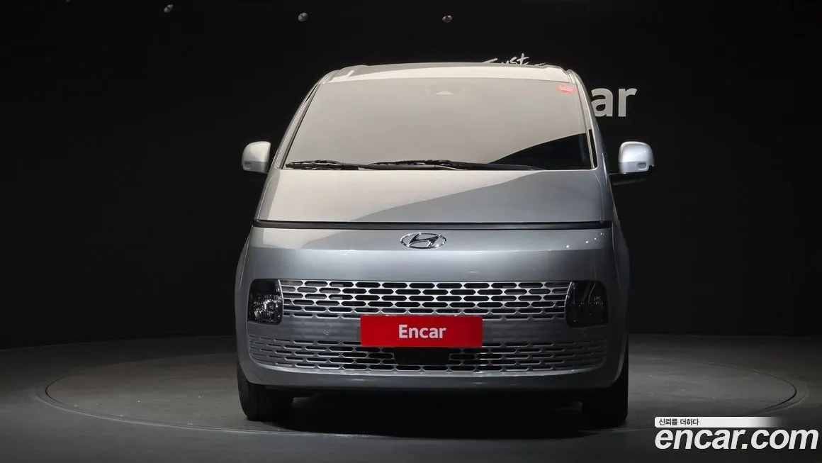 Hyundai Staria — фото 2