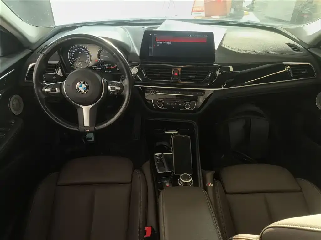 BMW 1 Series 2022 из CN, фото 4