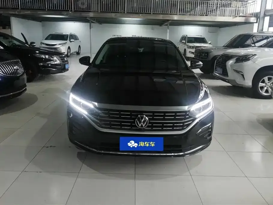 Volkswagen Passat 2023 из CN, фото 2
