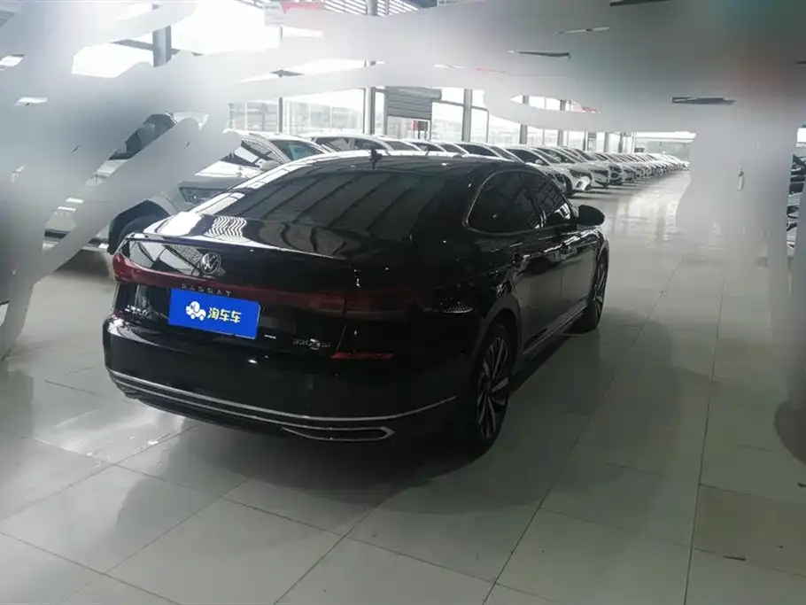 Volkswagen Passat 2023 из CN, фото 3