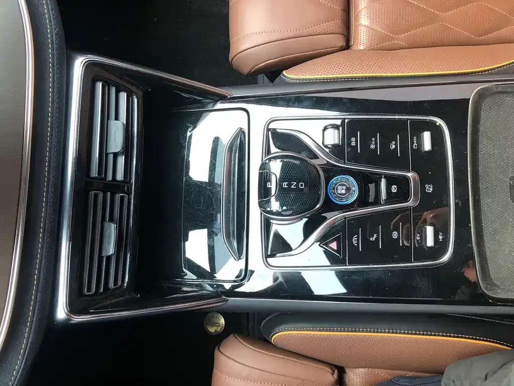 BYD Tang New Energy 2022 из CN, фото 9