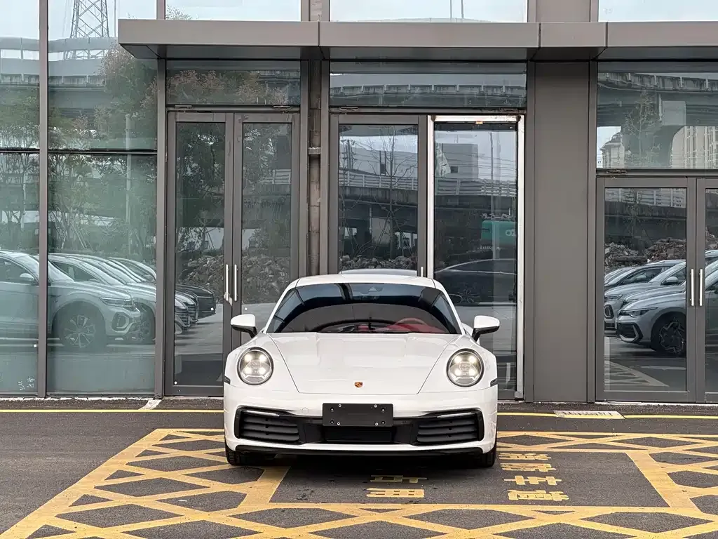 Porsche 911 2024 из CN, фото 3