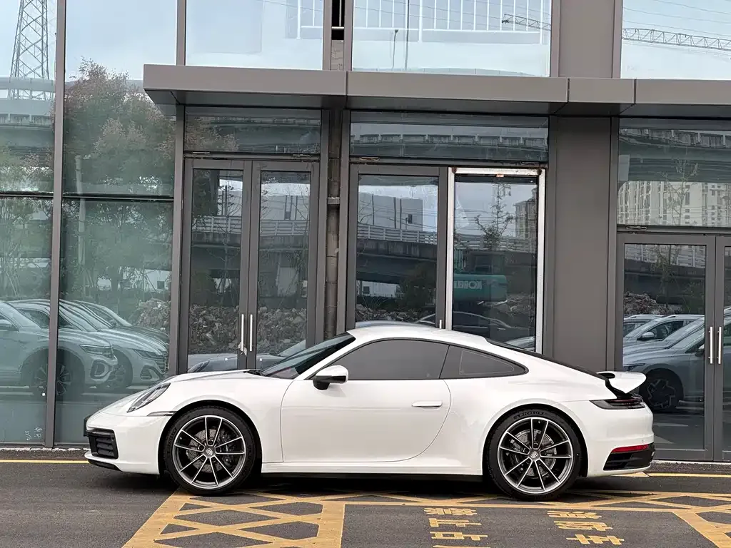 Porsche 911 2024 из CN, фото 4