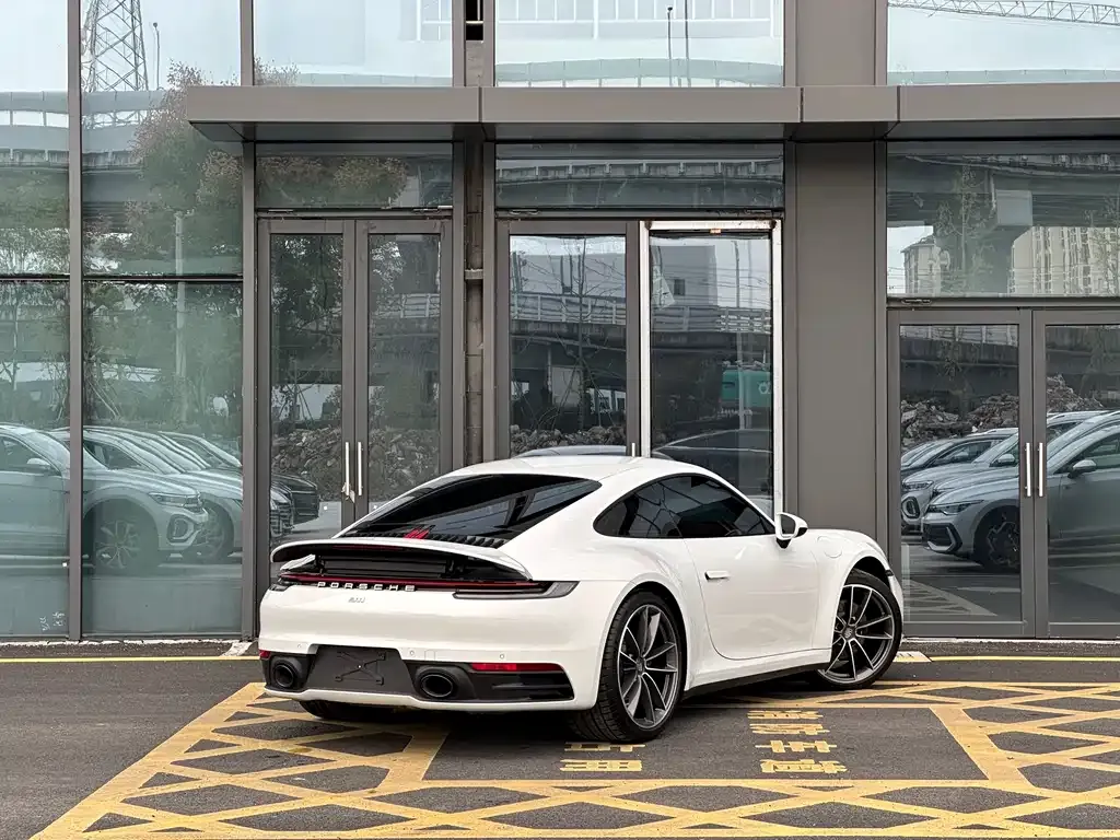 Porsche 911 2024 из CN, фото 9