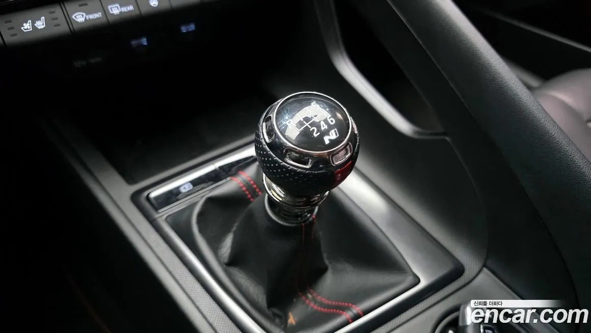 Hyundai AVANTE — фото 4