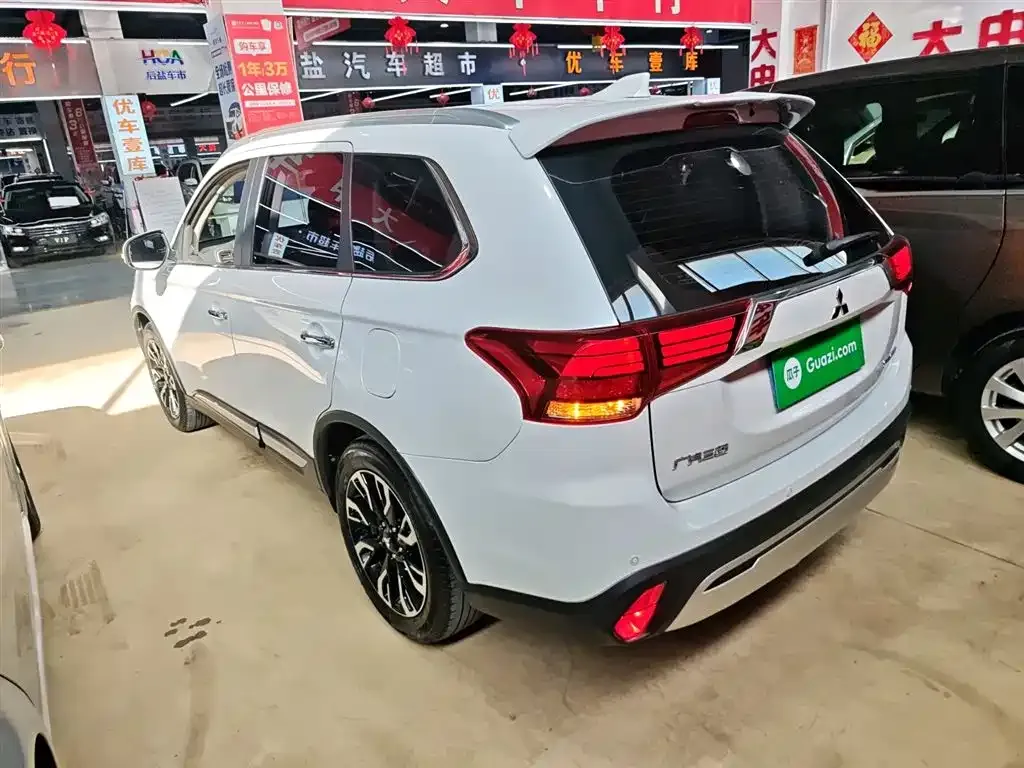 Mitsubishi Outlander 2021 из CN, фото 5