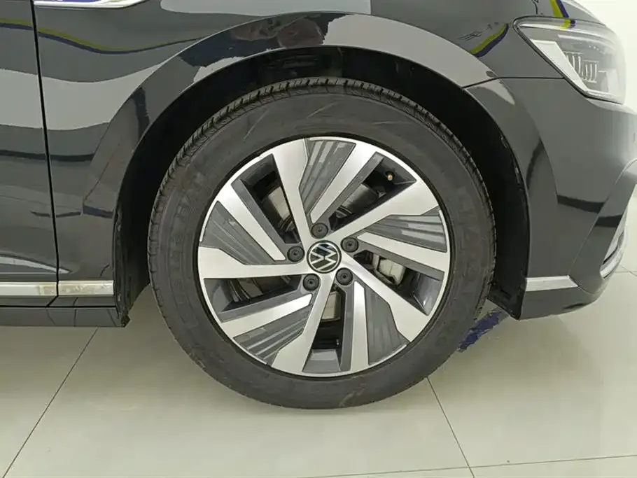 Volkswagen Magotan GTE PHEV 2022 из CN, фото 8