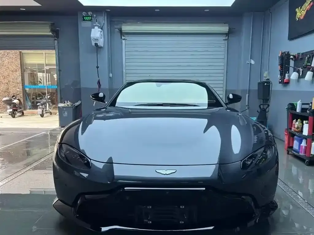 Aston Martin V8 Vantage 2021 из CN, фото 6