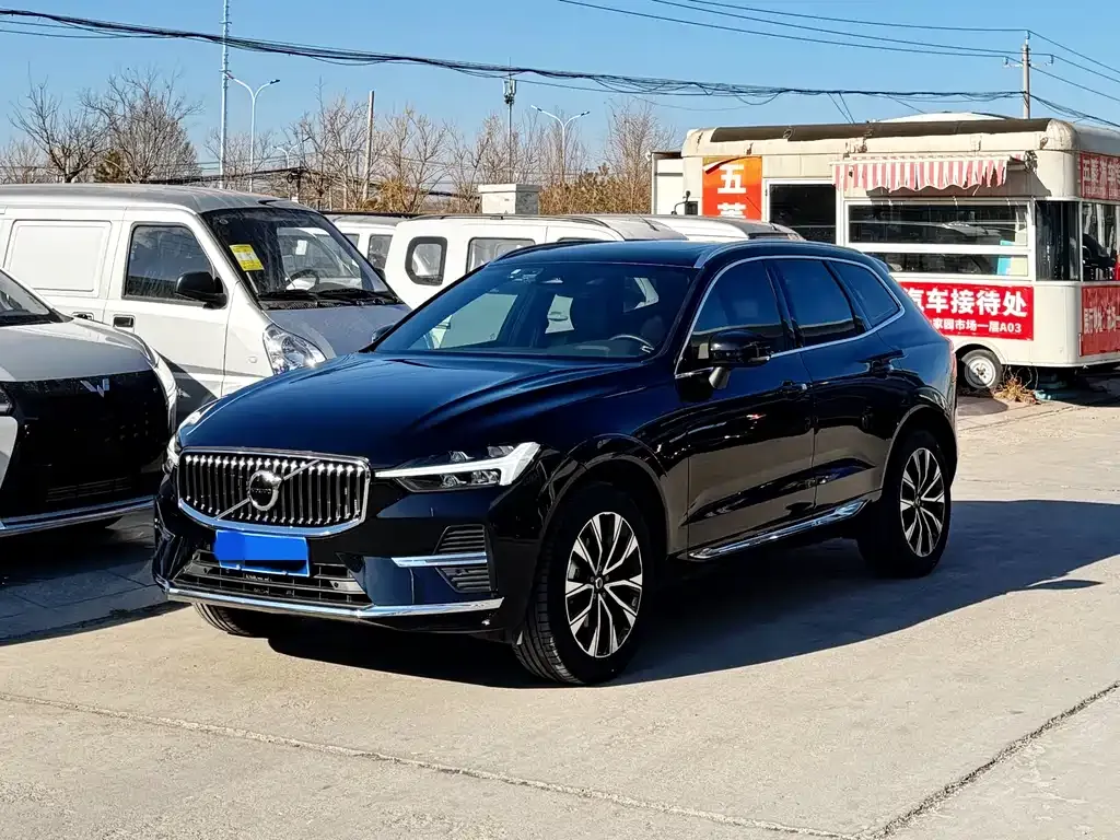 Volvo XC60 2023 из CN, фото 1