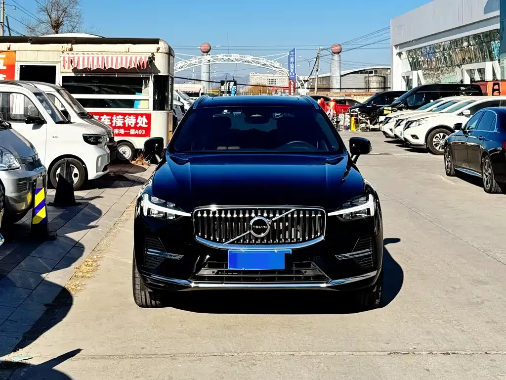Volvo XC60 2023 из CN, фото 7