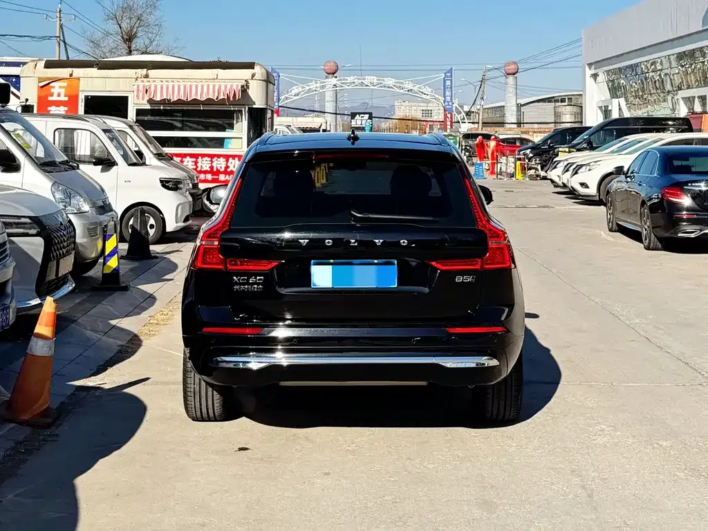 Volvo XC60 2023 из CN, фото 8