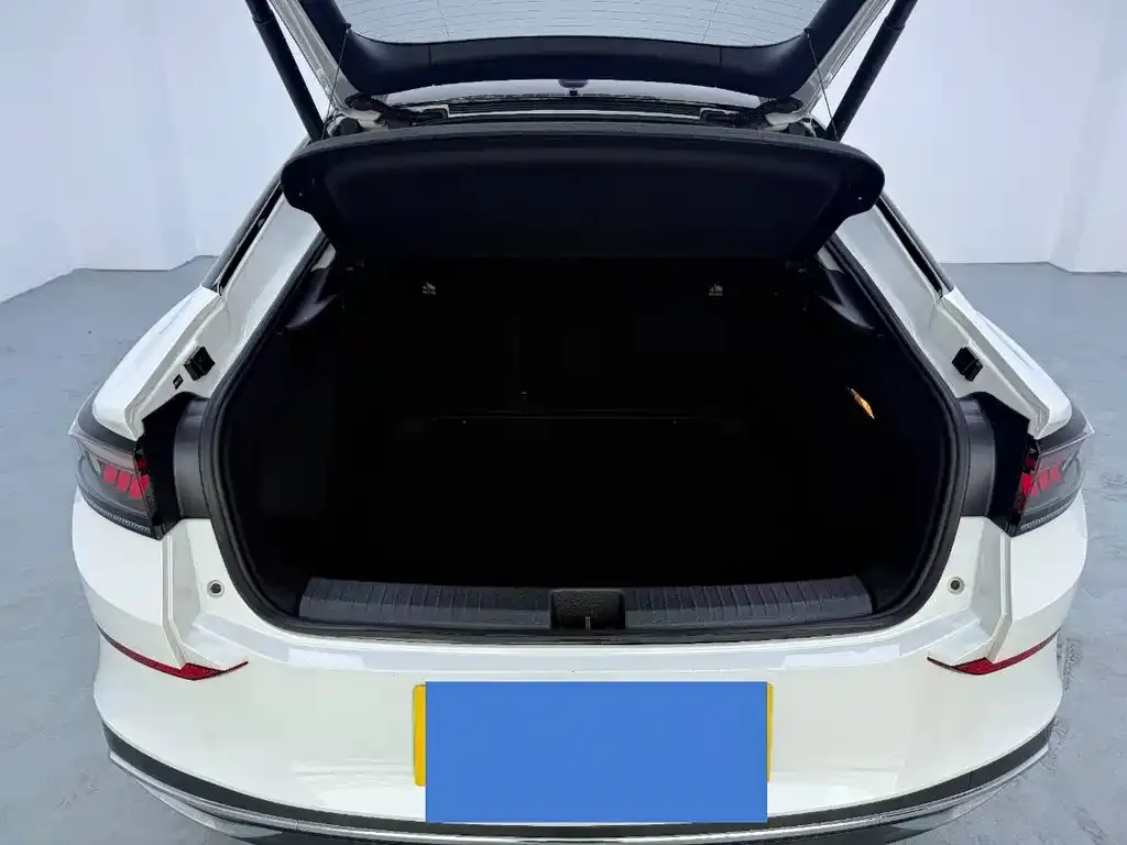 Volkswagen Lamando 2023 из CN, фото 8