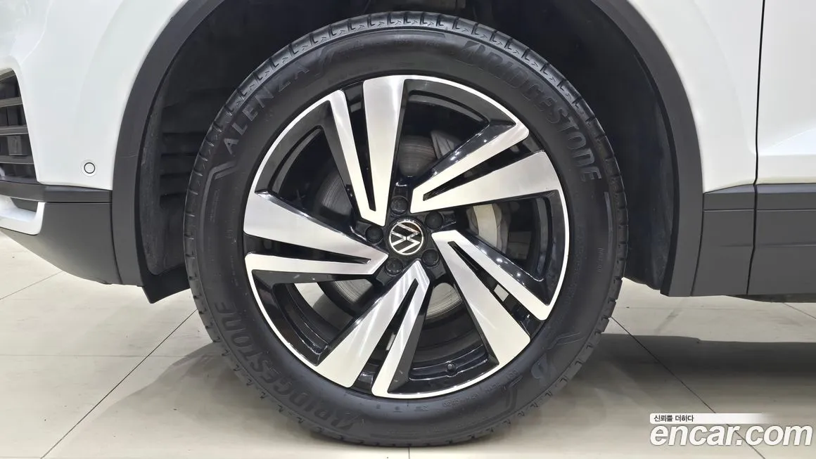 Volkswagen Touareg 2021 из KR, фото 3