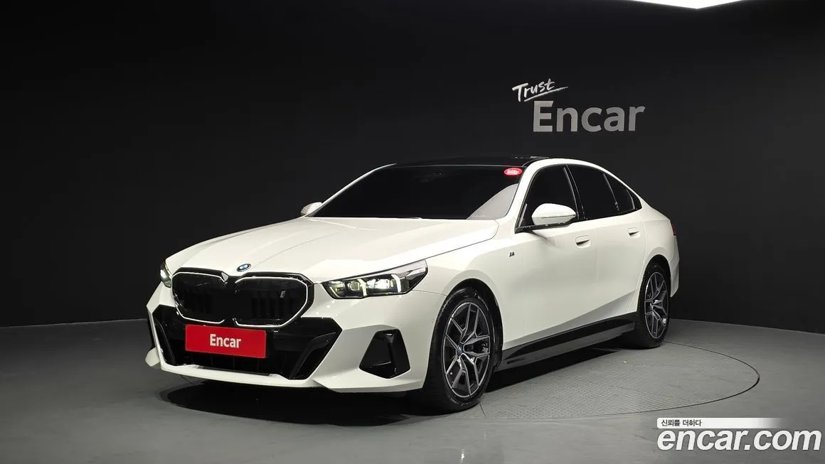 BMW i5 — фото 1