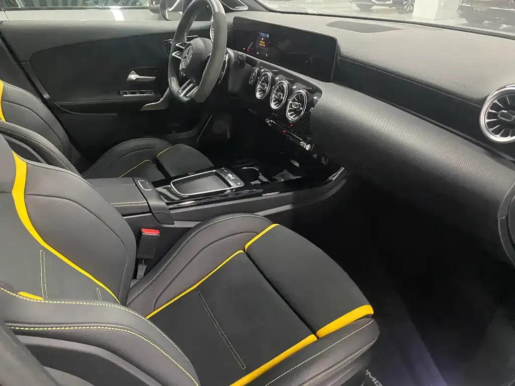Mercedes-Benz A-Class AMG (Import) 2025 из CN, фото 7