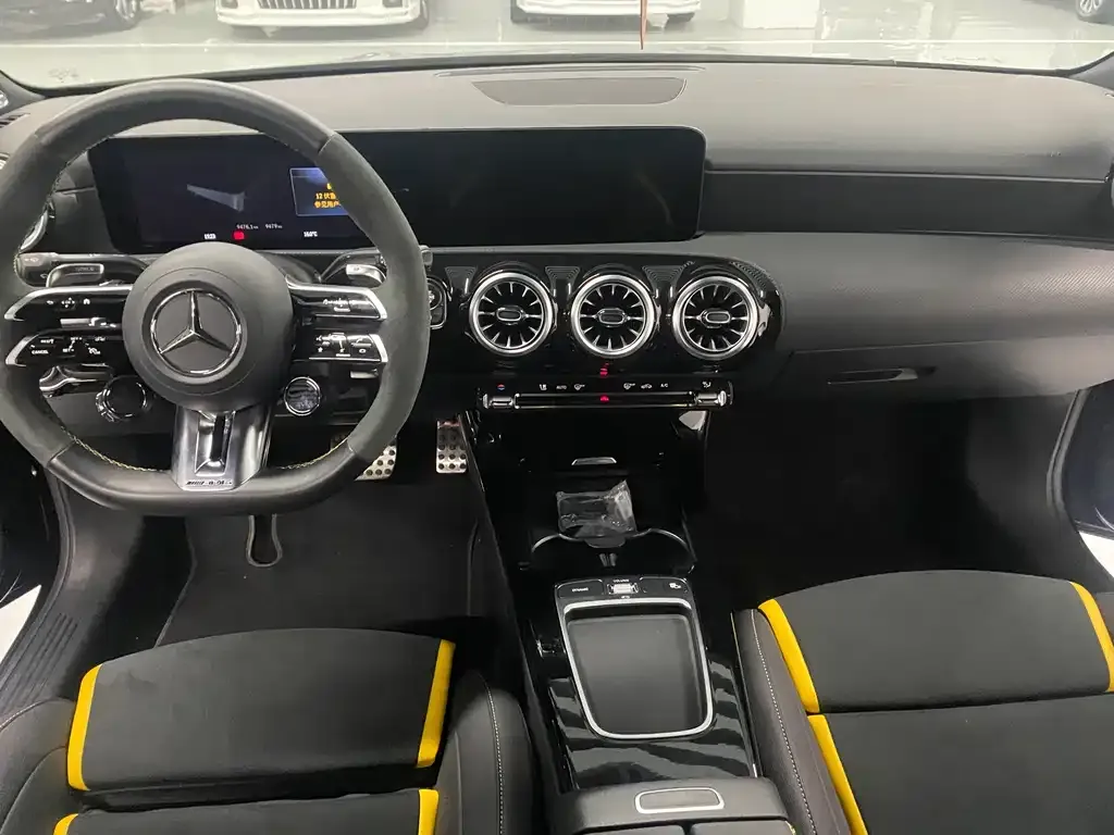 Mercedes-Benz A-Class AMG (Import) 2025 из CN, фото 10