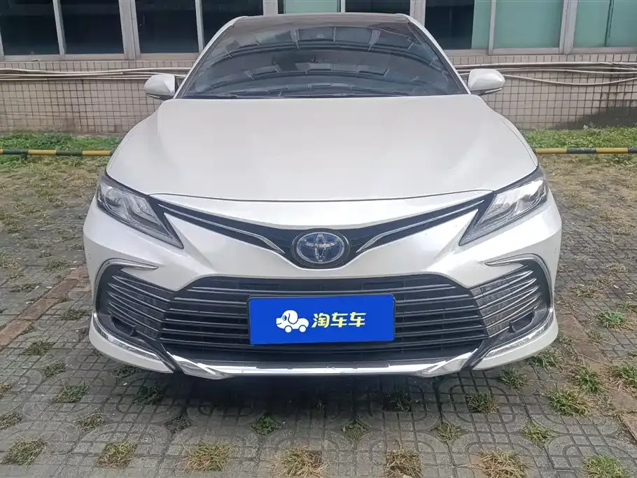 Toyota Camry 2023 из CN, фото 2