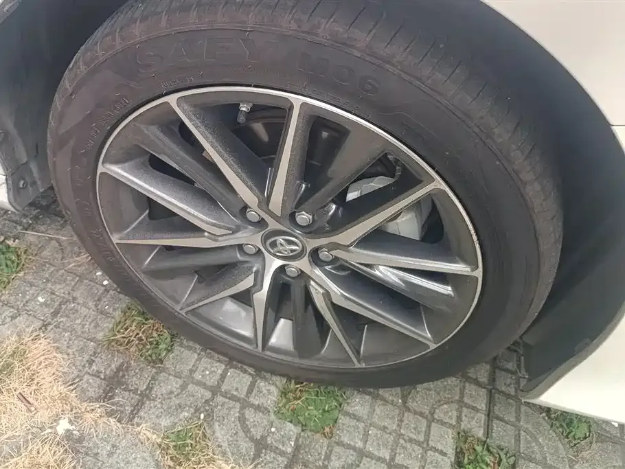 Toyota Camry 2023 из CN, фото 9