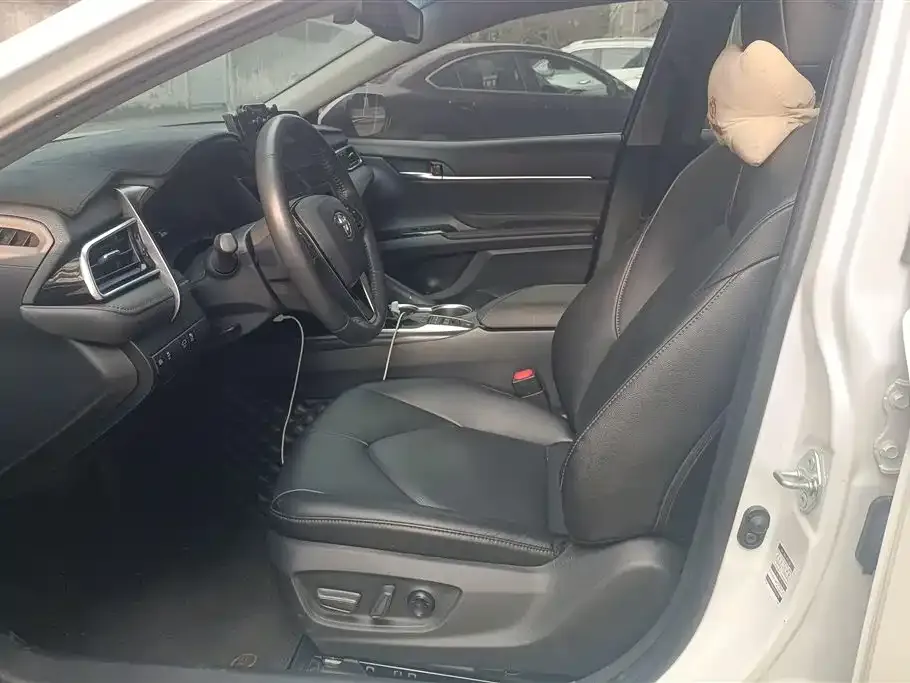 Toyota Camry 2023 из CN, фото 3