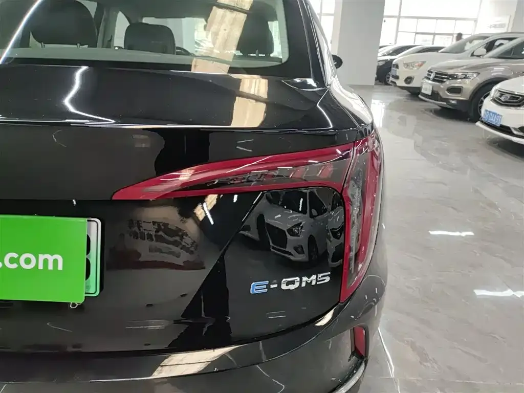 Hongqi E-QM5 2023 из CN, фото 8