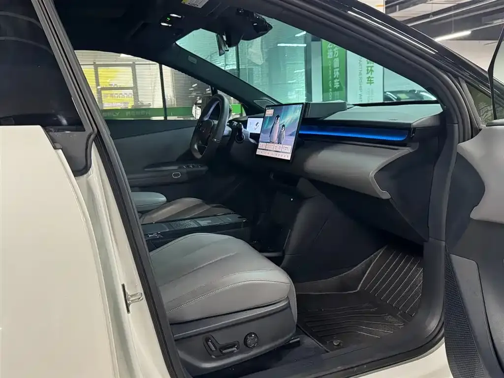 Lynk & Co Z20 2025 из CN, фото 5