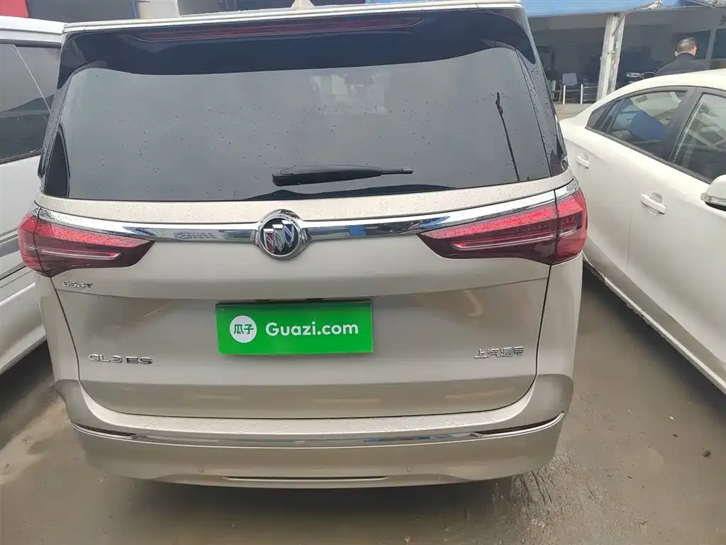 Buick GL8 2022 из CN, фото 10