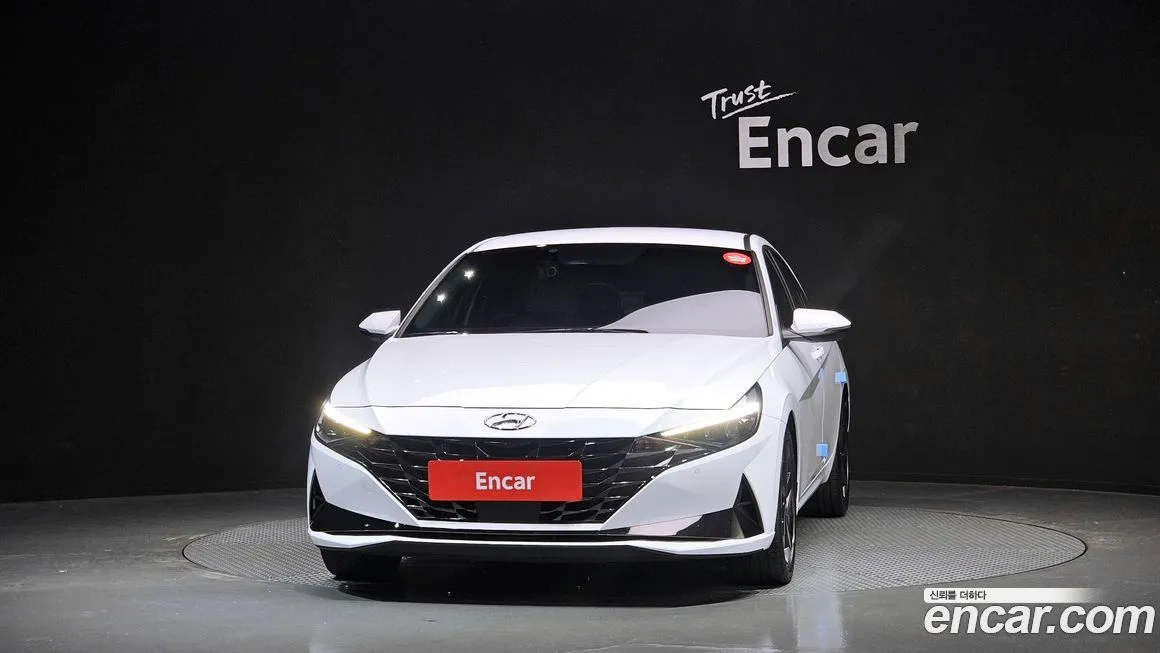Hyundai AVANTE — фото 3