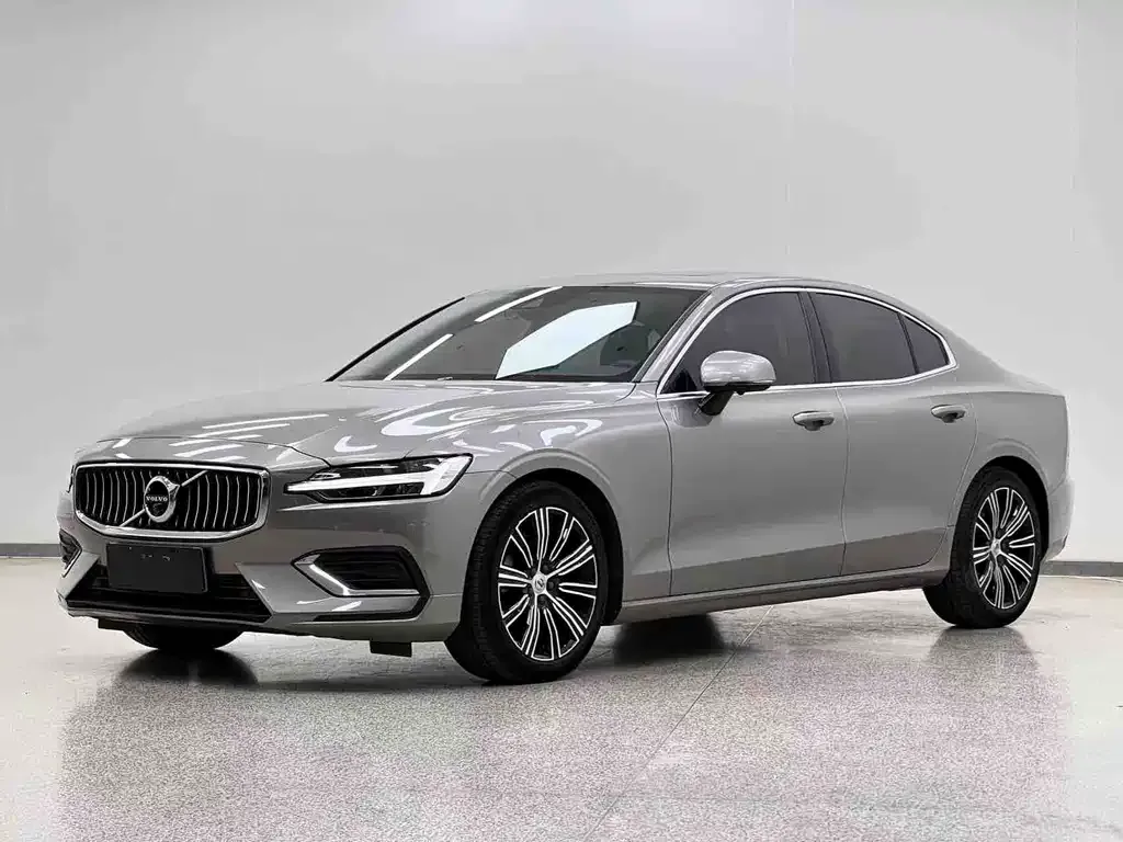 Volvo S60 2021 из CN, фото 1