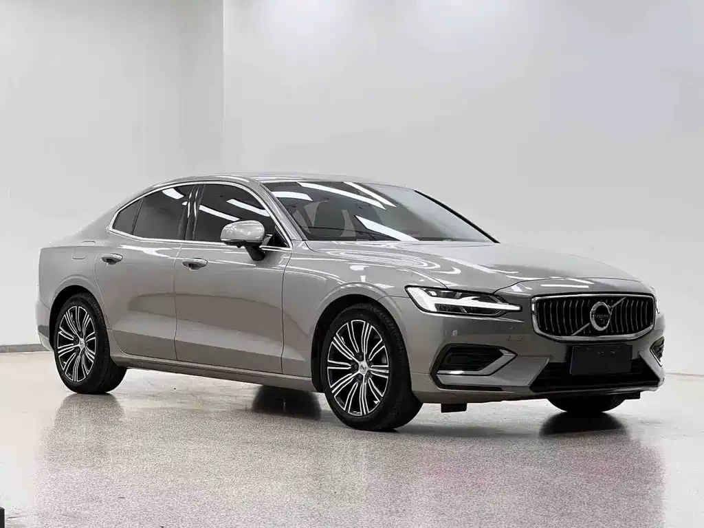 Volvo S60 2021 из CN, фото 7