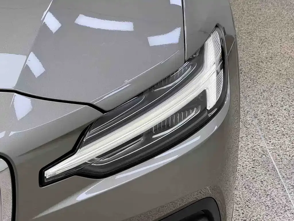 Volvo S60 2021 из CN, фото 8