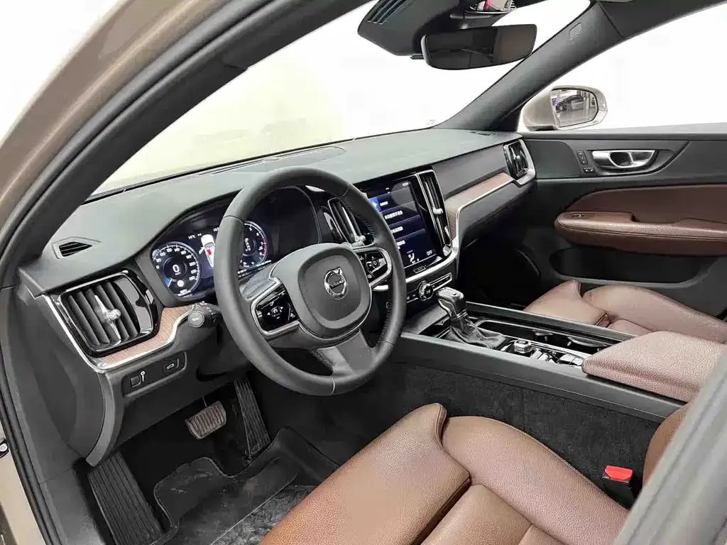 Volvo S60 2021 из CN, фото 10