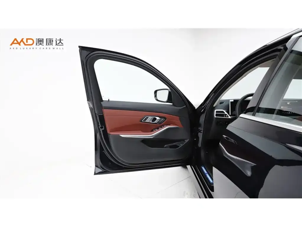 BMW 3 Series 2025 из CN, фото 10
