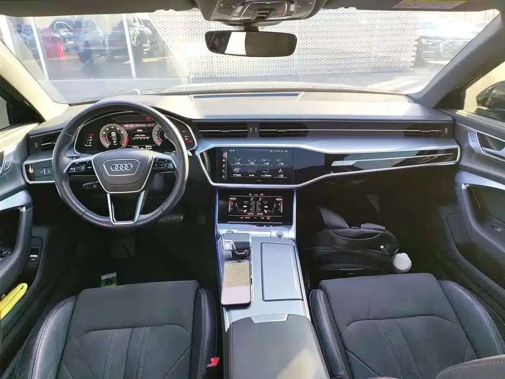 Audi A6L 2024 из CN, фото 8