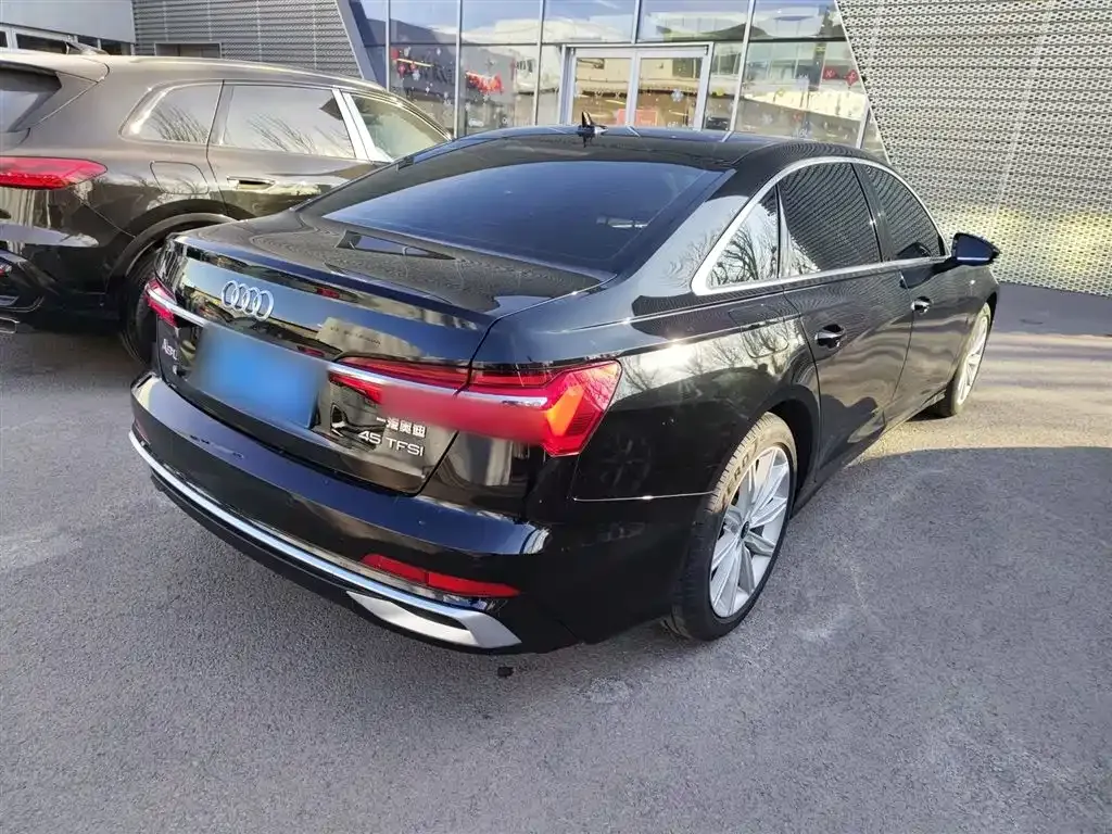 Audi A6L 2024 из CN, фото 7