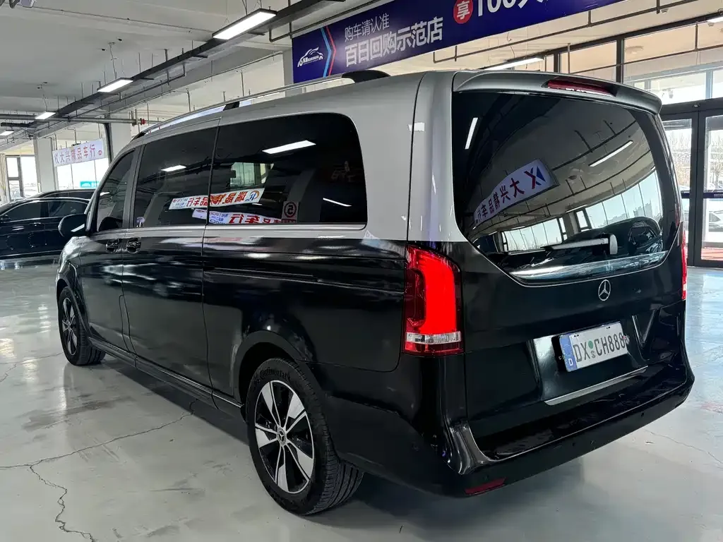 Mercedes-Benz V-Class 2022 из CN, фото 3