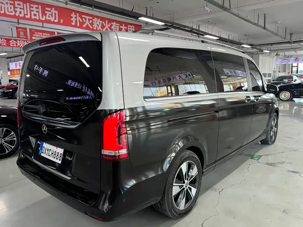 Mercedes-Benz V-Class 2022 из CN, фото 8