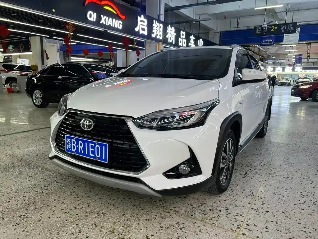 Toyota Yaris L 2023 из CN, фото 1