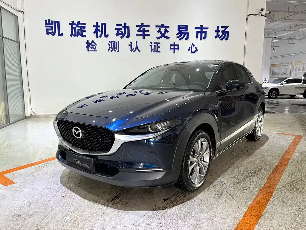 Mazda CX-30 2022 из CN, фото 1